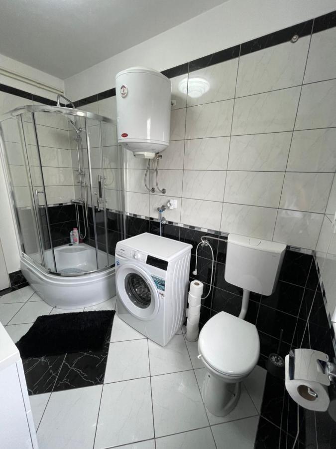 Apartment "Mimoza 1" Self Check-In, Self Check-Out Otočac Zewnętrze zdjęcie